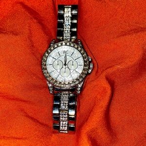 Bee Sister Fashion Silver Diamond Studded Watch